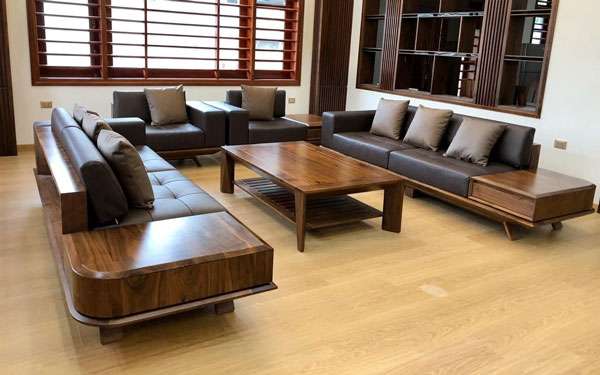 Cách bảo quản và vệ sinh sofa gỗ luôn tươi mới