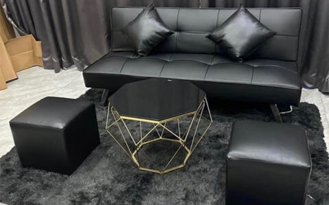 chọn sofa màu đen cho phòng khách không